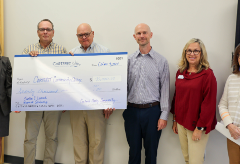 Suellen Leonard Memorial Scholarship Check Presentation